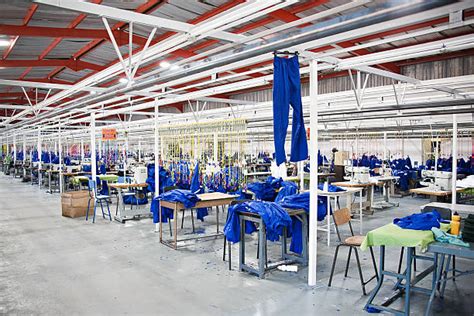 usine vetements supreme canada
